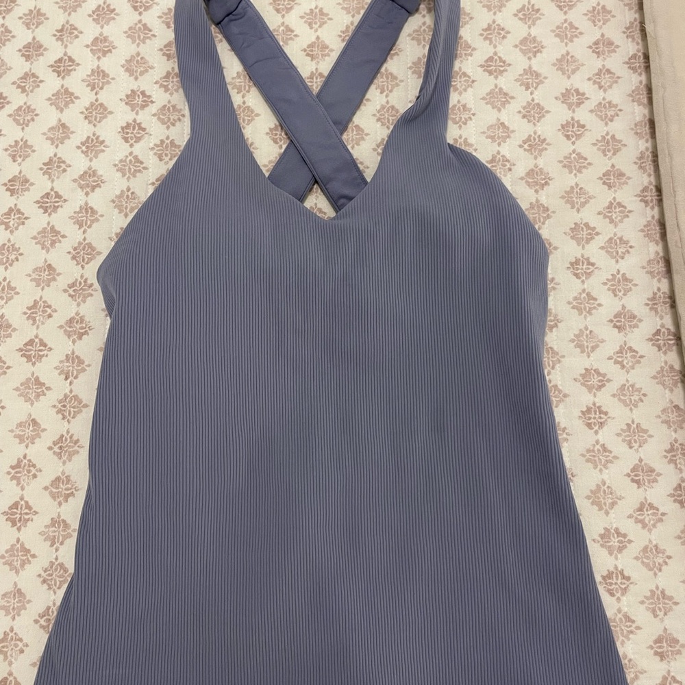 Alo Yoga - Elevate Tank Top in Purple